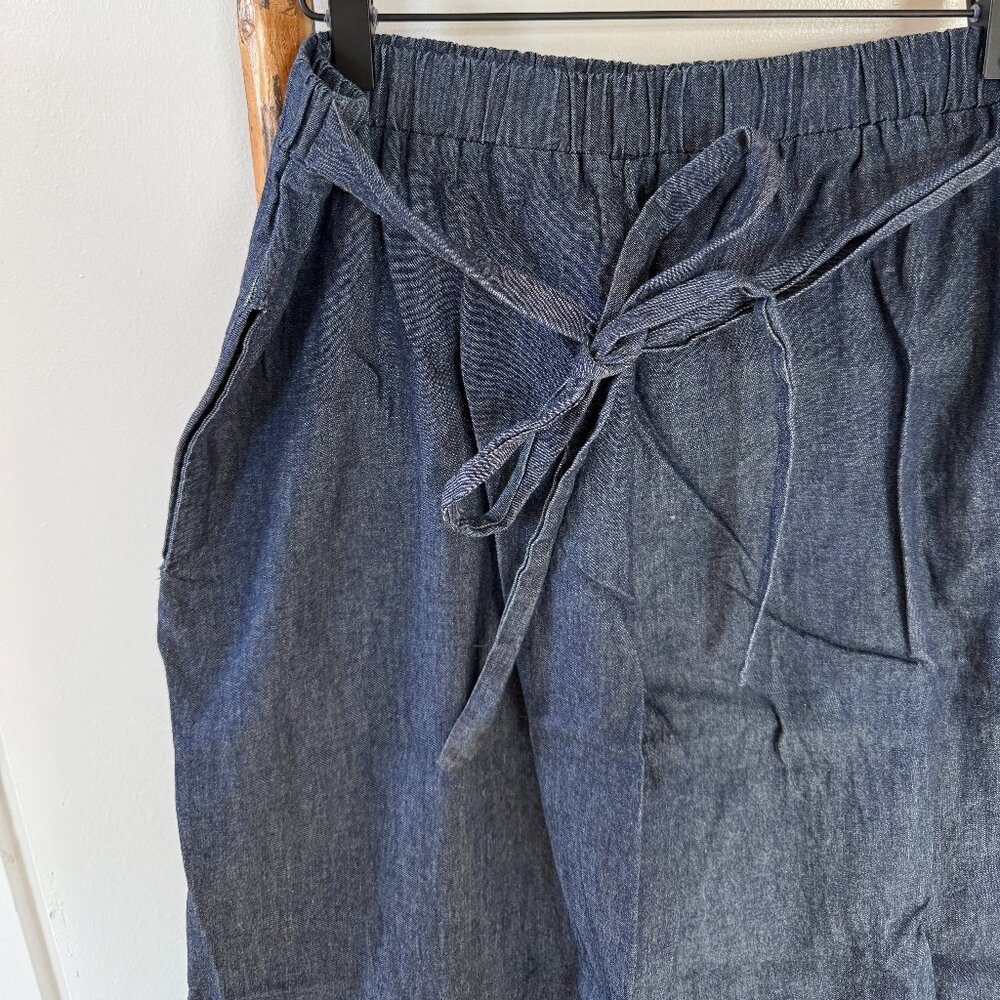 Tonlé Fair-Trade denim-like pants